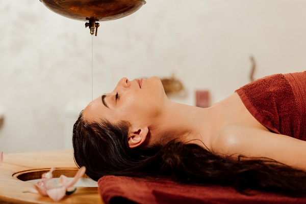 Shirodhara Treatment Shirodhara Treatment
