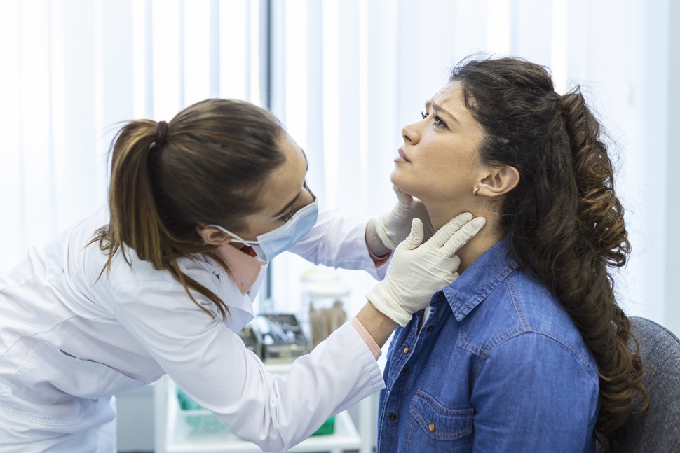 Thyroid Symptoms in Females